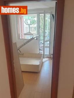 Двустаен, 81m²