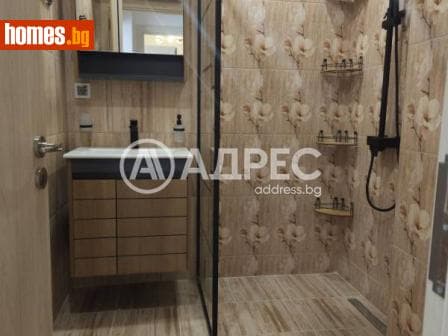Тристаен, 100m²