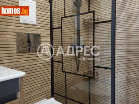 Тристаен, 100m²