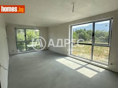 Двустаен, 93m²