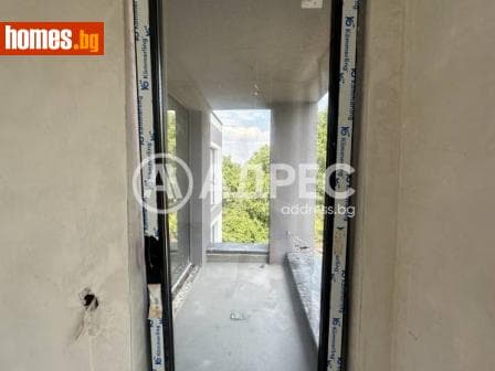 Двустаен, 93m²
