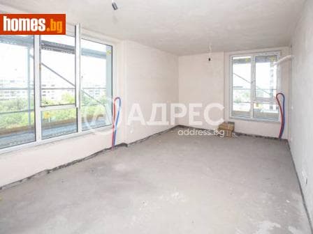 Тристаен, 95m²