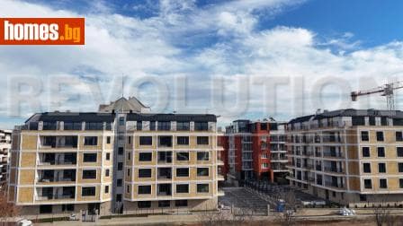 Тристаен, 81m²