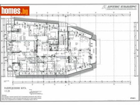 Тристаен, 96m²