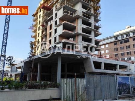 Тристаен, 133m²