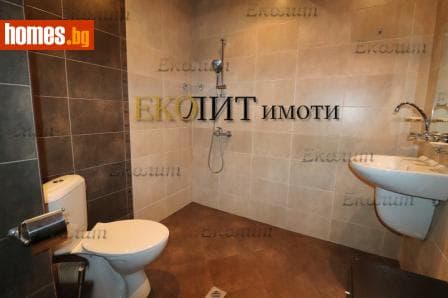 Тристаен, 137m²