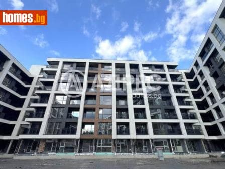 Тристаен, 130m²