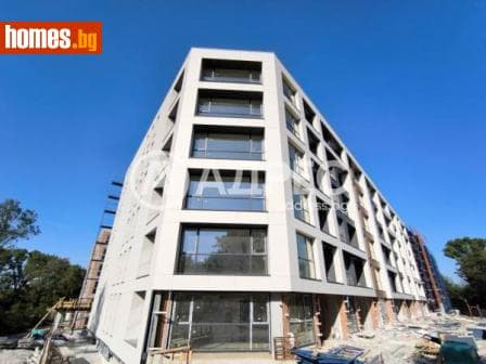 Тристаен, 130m²