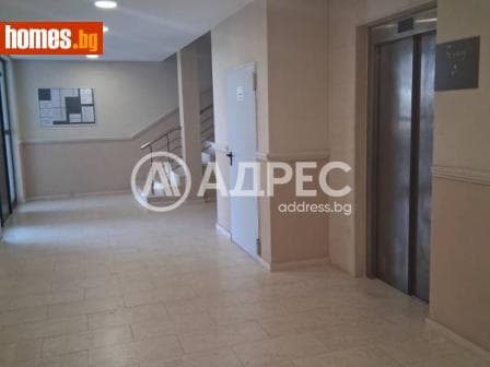 Двустаен, 67m²