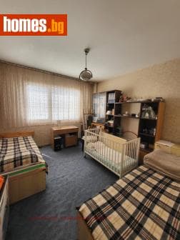 Тристаен, 85m²