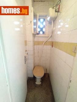 Тристаен, 72m²