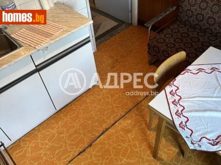 Двустаен, 65m²