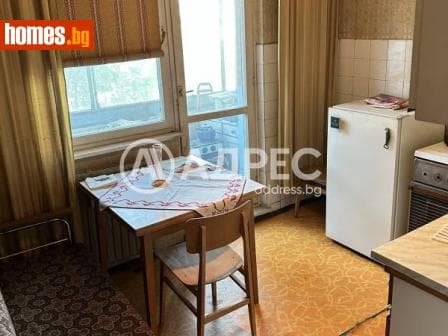 Двустаен, 65m²