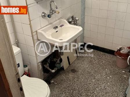 Двустаен, 65m²
