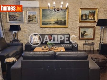 Тристаен, 103m²