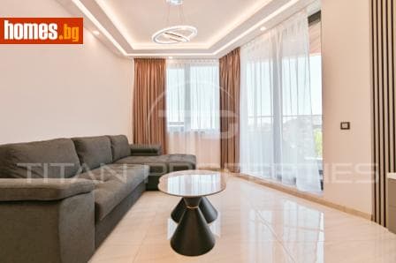 Тристаен, 111m²