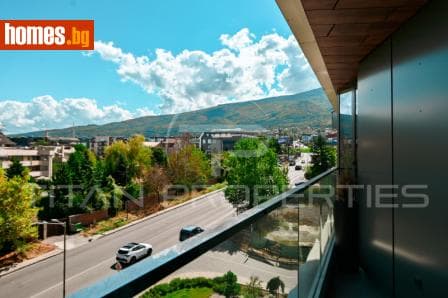 Тристаен, 111m²