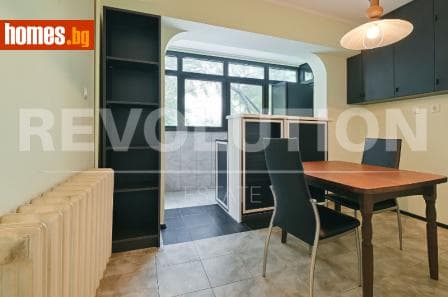Двустаен, 67m²