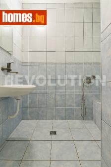 Двустаен, 67m²