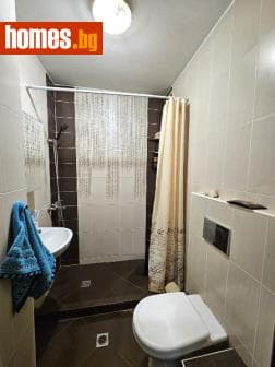 Тристаен, 104m²