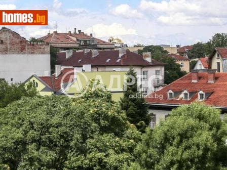 Тристаен, 118m²