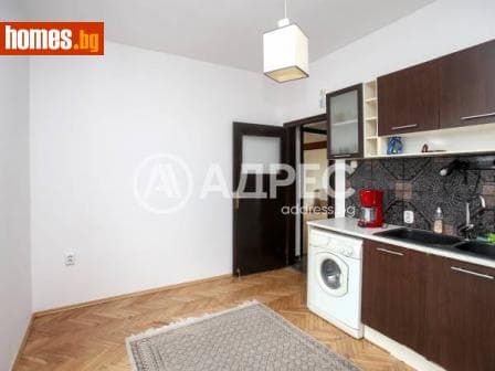 Тристаен, 118m²