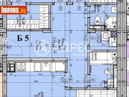 Тристаен, 141m²