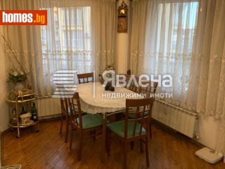 Тристаен, 113m²