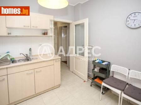 Двустаен, 77m²