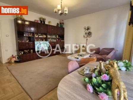 Тристаен, 108m²