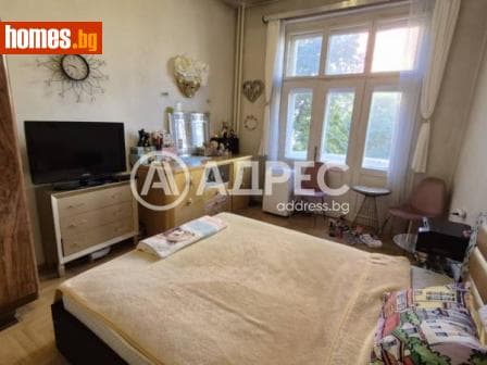 Тристаен, 108m²