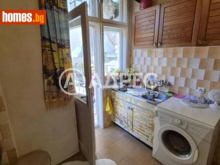 Тристаен, 108m²