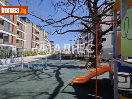 Тристаен, 116m²