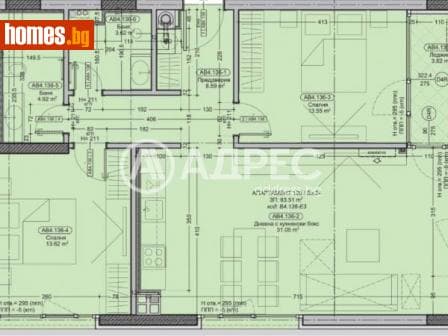 Тристаен, 116m²