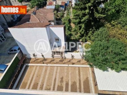 Двустаен, 110m²