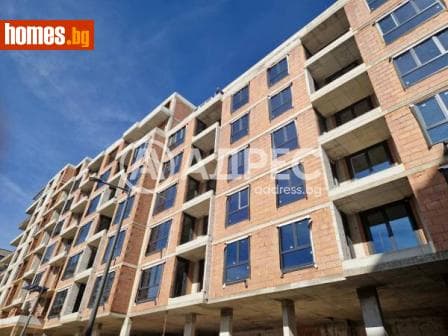 Тристаен, 150m²