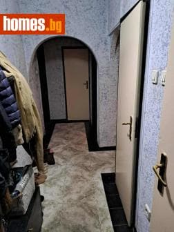 Двустаен, 65m²