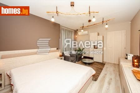 Тристаен, 118m²