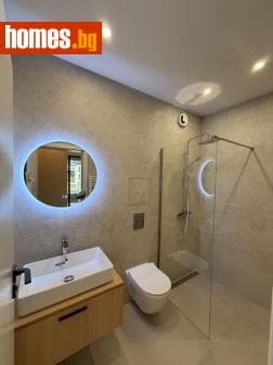Тристаен, 109m²