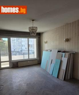 Тристаен, 85m²