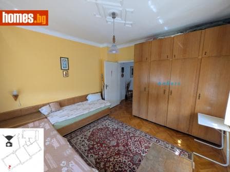Тристаен, 83m²