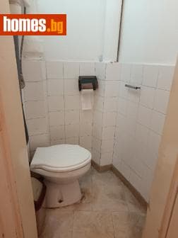 Тристаен, 84m²