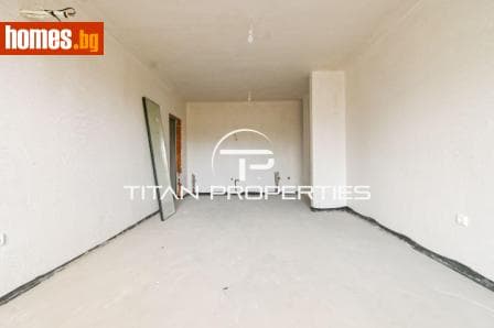 Тристаен, 92m²