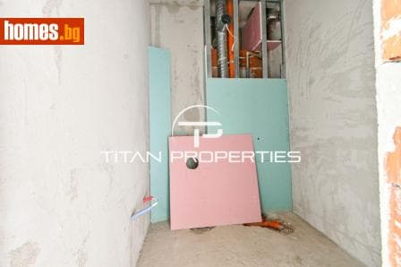 Тристаен, 92m²