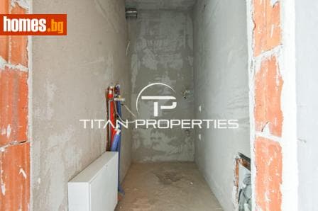 Тристаен, 92m²