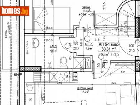 Тристаен, 132m²