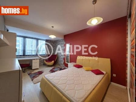 Тристаен, 111m²