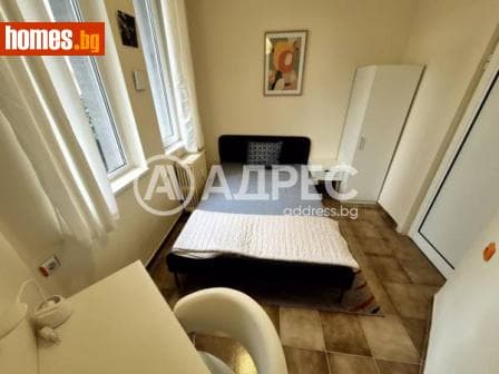 Тристаен, 69m²