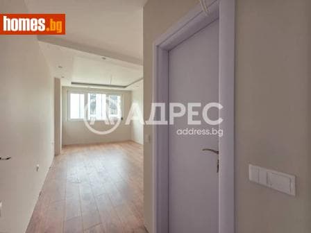 Тристаен, 139m²