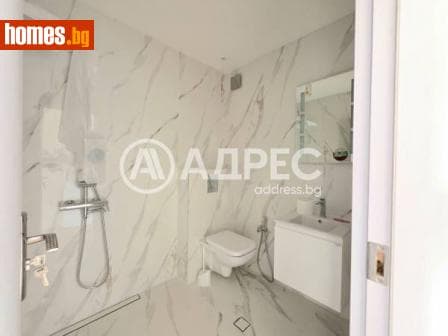 Тристаен, 139m²